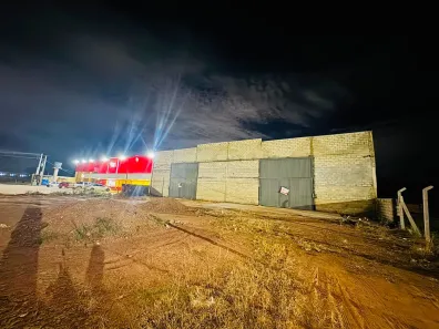 Galpão/Depósito/Armazém para alugar, 450m² no Pedra 90, Cuiabá