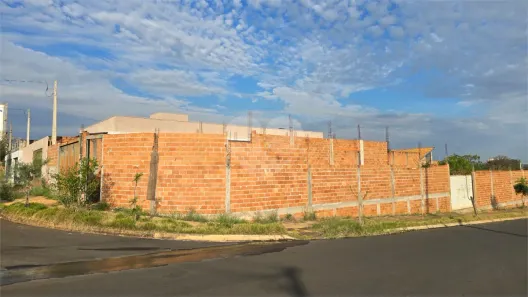 Sobrado com 2 Quartos à venda, 180m² no Cidade Jardim, Araraquara