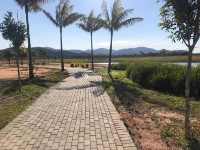 Lote/Terreno à venda, 1400m² no Areias Do Meio, Governador Celso Ramos