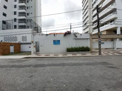 Casa com 4 Quartos para alugar, 275m² no Fátima, Fortaleza