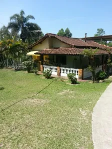 Fazenda/Sítio com 4 Quartos à venda, 380m² no Santana, Cotia