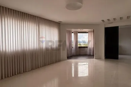 Apartamento com 3 Quartos à venda, 231m² no Candeias, Vitória da Conquista