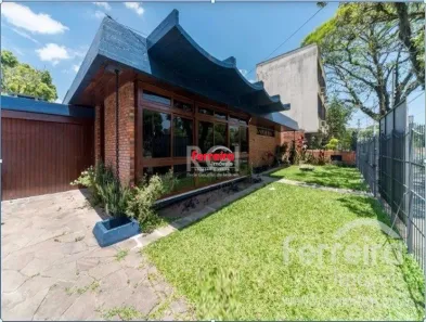 Casa com 3 Quartos à venda, 207m² no Medianeira, Porto Alegre