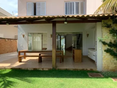 Casa de Condomínio com 4 Quartos à venda, 374m² no Jardim Florença, Goiânia