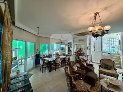 Apartamento com 4 Quartos à venda, 269m² no Jurerê, Florianópolis