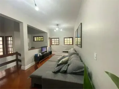 Sobrado com 3 Quartos à venda, 268m² no Adalgisa, Osasco