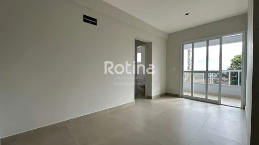 Apartamento com 2 Quartos à venda, 56m² no Segismundo Pereira, Uberlândia