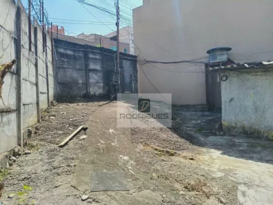 Lote/Terreno à venda, 590m² no Canhema, Diadema