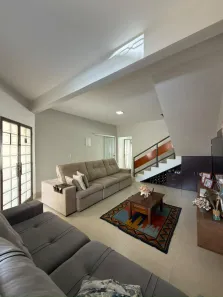 Sobrado com 4 Quartos à venda, 182m² no Jardim Goiás, Goiânia