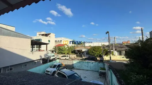Lote/Terreno à venda, 182m² no Estados, Balneário Camboriú