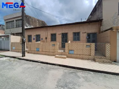 Apartamento com 2 Quartos para alugar, 50m² no Amadeu Furtado, Fortaleza