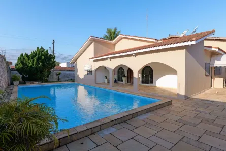 Casa com 3 Quartos à venda, 335m² no Balneário Stella Maris, Peruíbe