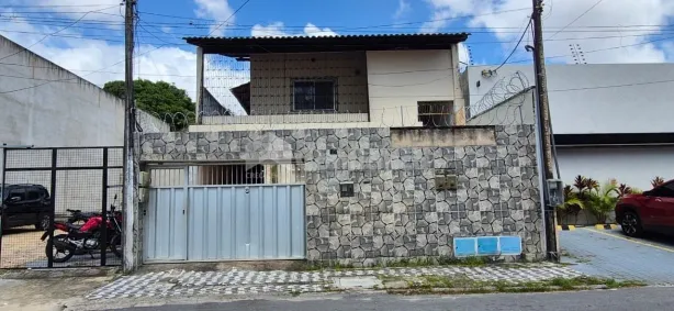 Casa com 4 Quartos à venda, 250m² no Benfica, Fortaleza