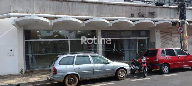 Ponto Comercial para alugar, 520m² no Nossa Senhora Aparecida, Uberlândia