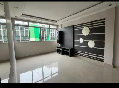 Apartamento com 2 Quartos para alugar, 58m² no Centro, Florianópolis
