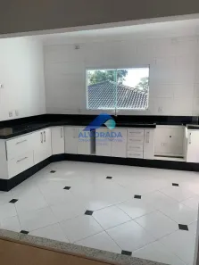Sobrado com 3 Quartos à venda, 117m² no Parque Santo Antônio, Jacareí