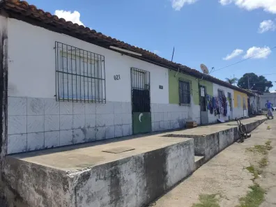 Casa com 2 Quartos à venda, 250m² no Dezoito do Forte, Aracaju