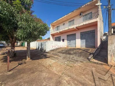 Sobrado com 3 Quartos à venda, 230m² no Jardim do Sol, Londrina