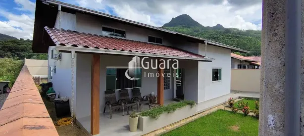 Casa com 3 Quartos à venda, 132m² no Ilha da Figueira, Jaraguá do Sul