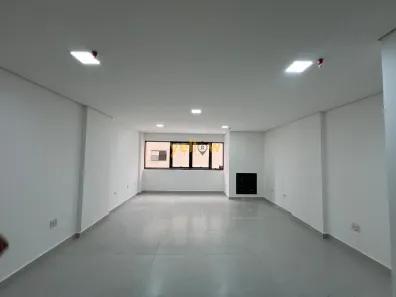 Sala Comercial para alugar, 35m² no Jardim das Cerejeiras, Arujá