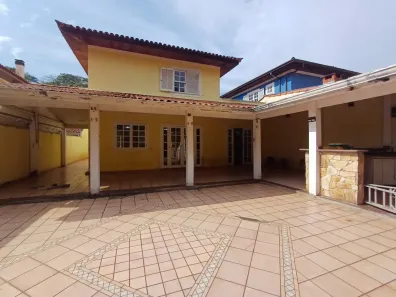 Casa com 4 Quartos à venda, 347m² no São Paulo II, Cotia