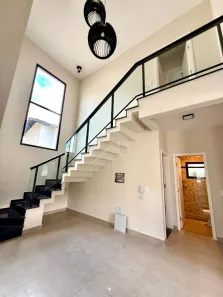 Sobrado com 3 Quartos para alugar, 98m² no Ribeirão dos Porcos, Atibaia