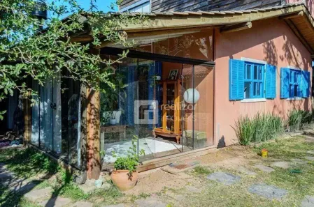Casa com 2 Quartos à venda, 80m² no Campeche, Florianópolis
