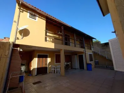 Casa com 6 Quartos à venda, 200m² no Piratininga, Niterói