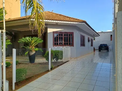 Casa com 2 Quartos à venda, 390m² no Universitário, Cascavel