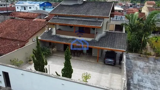 Sobrado com 4 Quartos à venda, 365m² no Jardim das Gaivotas, Caraguatatuba