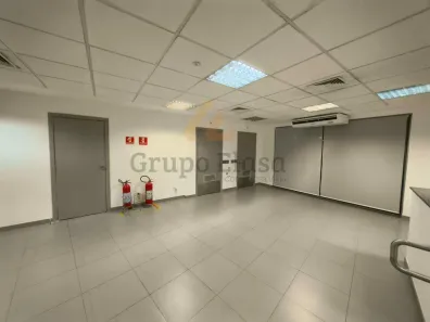 Ponto Comercial para venda ou aluguel, 686m² no Pirajussara, São Paulo