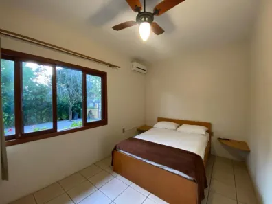 Apartamento com 1 Quarto para alugar, 45m² no Barra da Lagoa, Florianópolis
