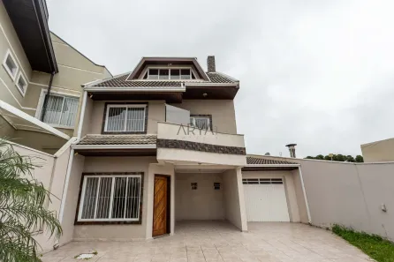 Sobrado com 4 Quartos à venda, 191m² no Bom Retiro, Curitiba
