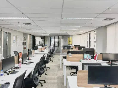 Sala Comercial para alugar, 221m² no Vila Cordeiro, São Paulo