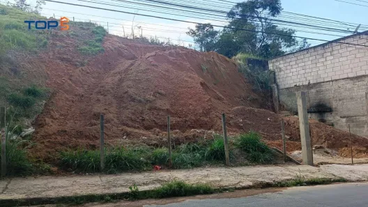 Lote/Terreno à venda, 390m² no Santa Luzia, Juiz de Fora