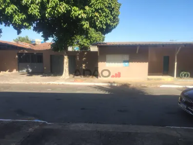 Casa com 2 Quartos à venda, 450m² no Goiá, Goiânia