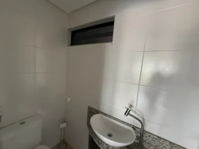 Apartamento com 3 Quartos para alugar, 140m² no Maurício de Nassau, Caruaru