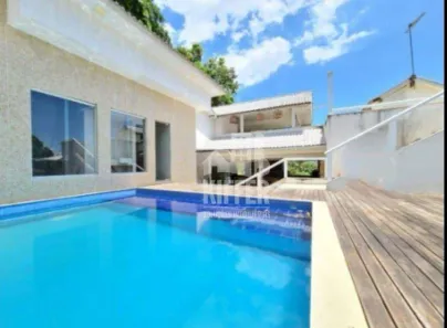 Casa de Condomínio com 4 Quartos à venda, 450m² no Sapê, Niterói