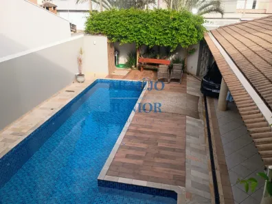Sobrado com 3 Quartos à venda, 255m² no Parque Universitário, Americana