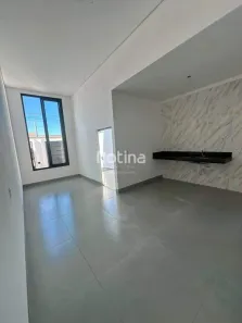 Casa com 3 Quartos à venda, 83m² no Novo Mundo, Uberlândia