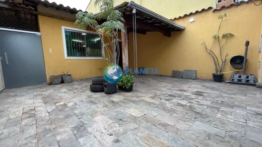 Casa com 3 Quartos à venda, 178m² no Santa Mônica, Belo Horizonte