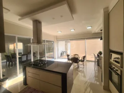 Casa de Condomínio com 3 Quartos à venda, 272m² no Chácaras Odete, Bauru