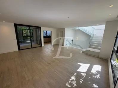 Casa de Condomínio com 3 Quartos para alugar, 268m² no Indianópolis, São Paulo