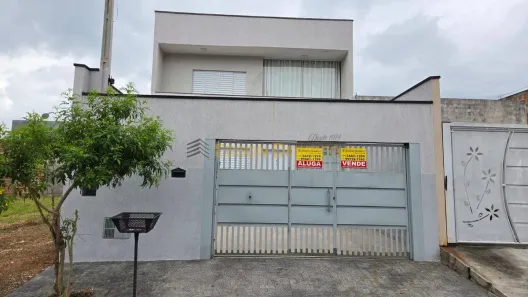 Sobrado com 3 Quartos para alugar, 153m² no Loteamento Residencial e Comercial Flamboyant, Pindamonhangaba