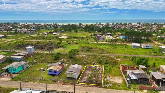 Lote/Terreno à venda, 300m² no Jardim Ultramar, Balneário Gaivota