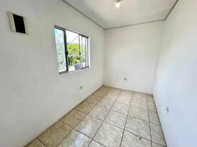 Casa com 1 Quarto para alugar, 35m² no Parque Renato Maia, Guarulhos