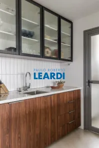 Apartamento com 2 Quartos à venda, 73m² no Jardim América, São Paulo
