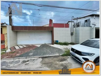 Casa com 5 Quartos à venda, 396m² no Vila União, Fortaleza