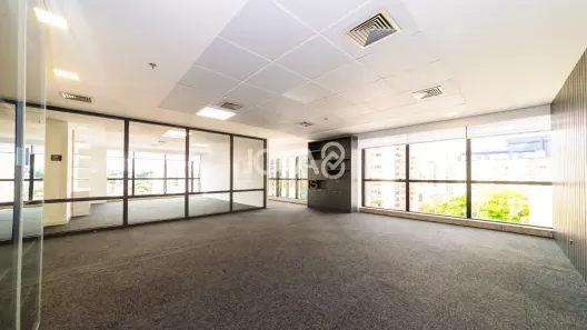 Sala Comercial para alugar, 219m² no Centro, Curitiba