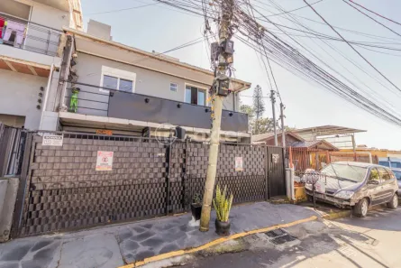 Casa com 3 Quartos à venda, 70m² no Camaquã, Porto Alegre